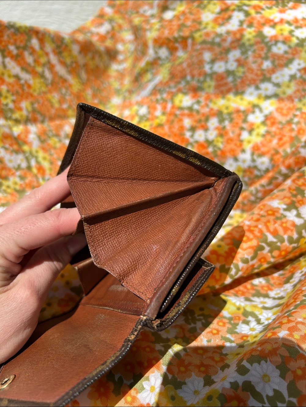 Louis Vuitton Tri-fold Wallet COA Included - Picture 12 of 16